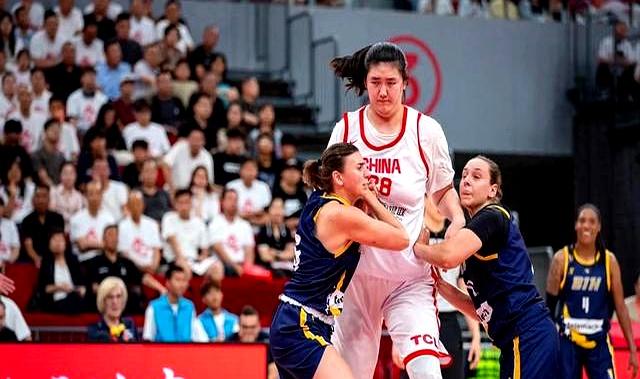 女篮亚洲杯-张子宇8中8韩旭18+12中国擒韩国2连胜