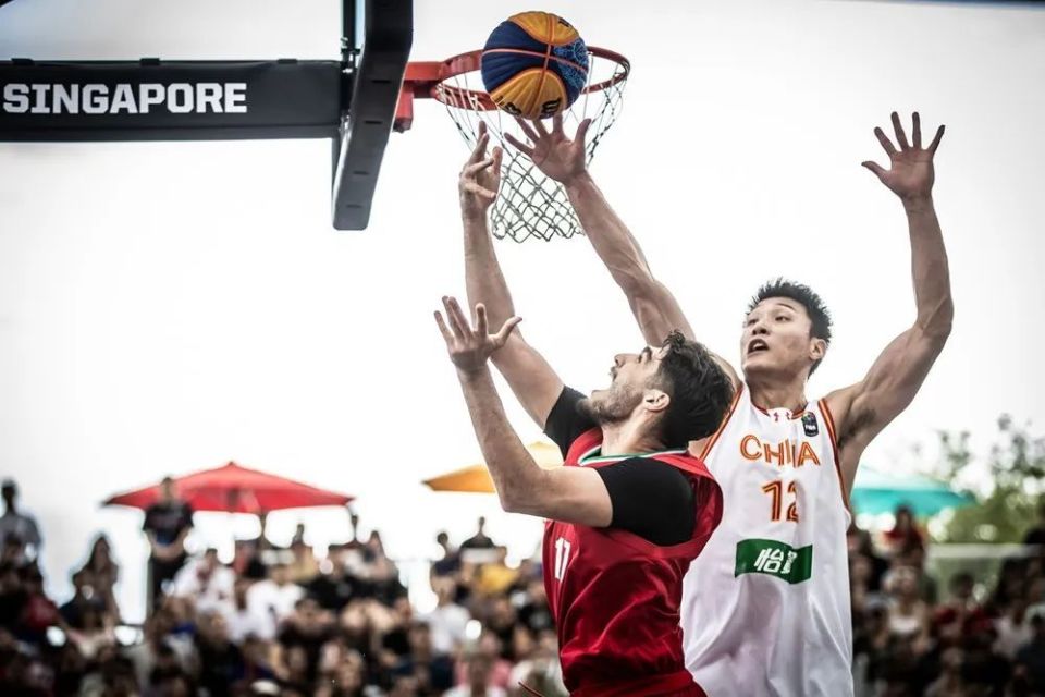 安博体育app-FIBA三篮官方晒精彩瞬间：这里是禁飞区，吴星锐献上空中封盖的简单介绍