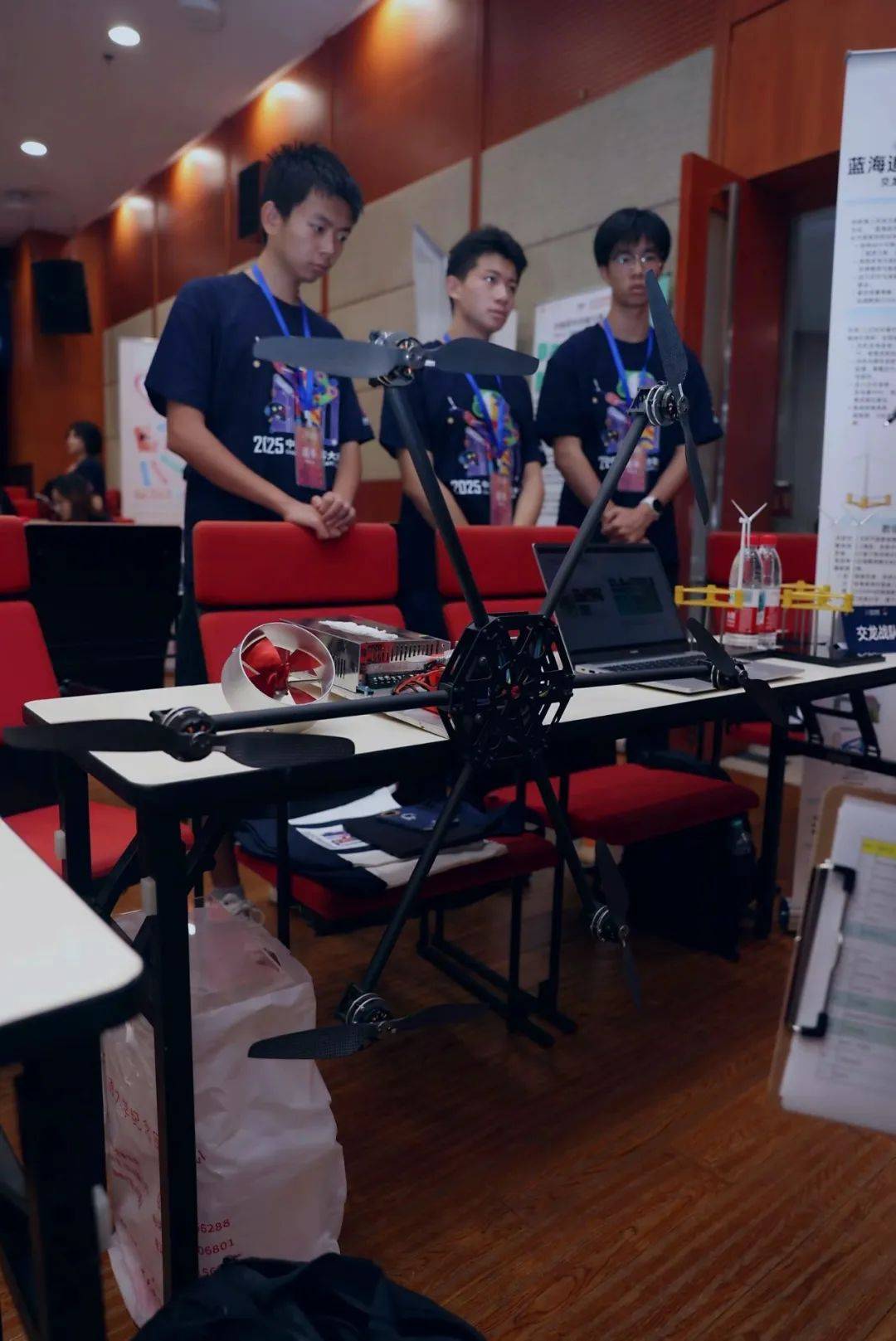 关于1银、2铜！三门峡战队在世界机器人总决赛中载誉而归的信息